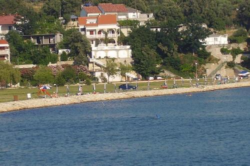 Apartment Lopar 14070b