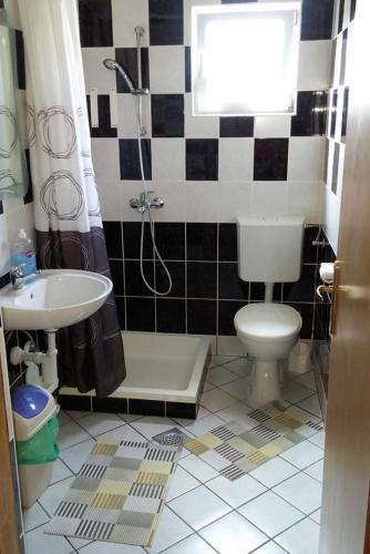 Apartments By The Sea Lopar (rab) - 12534