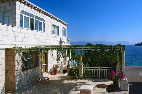 Holiday Home Maritim Lumbarda - Cin101013-f