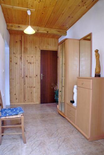 Apartment Lumbarda 4404b