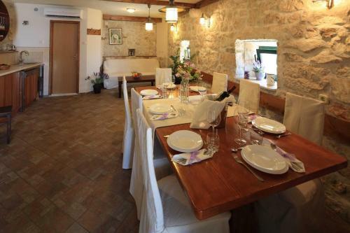 Villa Ctma121/ Stone House With Private Heated Pool And Whirlpool