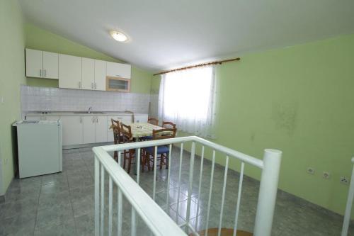 Apartments With A Parking Space Makarska - 16161