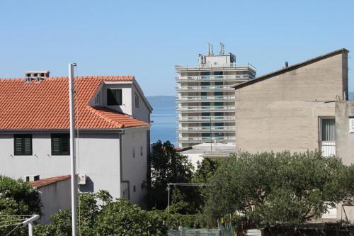 Apartments With A Parking Space Makarska - 6784