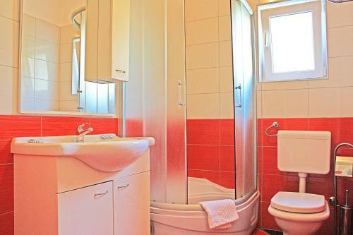 Hostal Bougainvillea Apartments