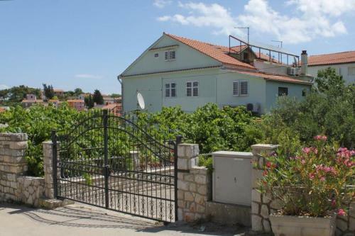 Hostal Double Room Mali Losinj 2495b