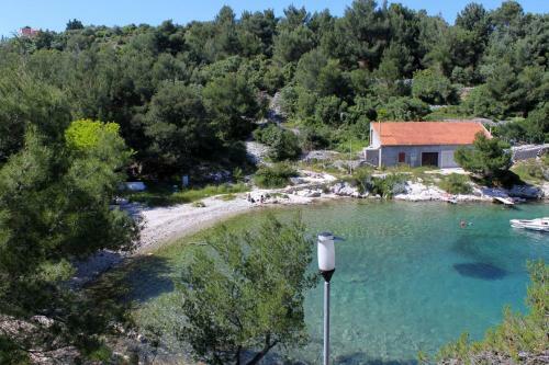 Hostal Double Room Mali Losinj 2495g