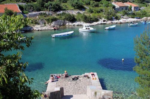 Hostal Double Room Mali Losinj 2495g