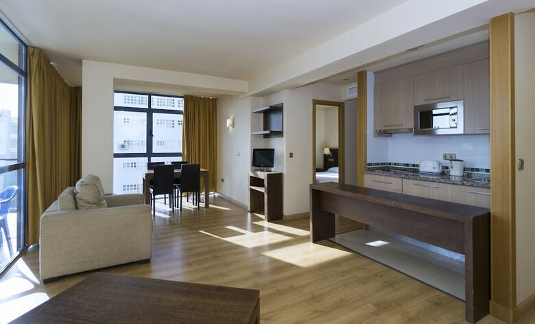 Apartamentos Ms Puerto Marina