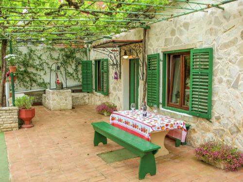 Peaceful Holiday Home In Marcana With A Handmade Fireplace