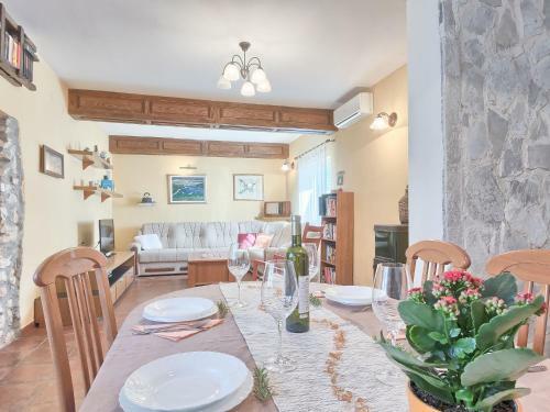 Peaceful Holiday Home In Marcana With A Handmade Fireplace