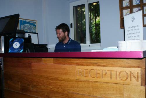 Hostal Triple Room Zadar 14030a