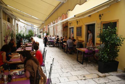 Hostal Triple Room Zadar 14030a