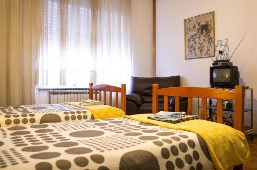 Apartments And Rooms With Wifi Zagreb - 15219