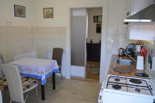 Apartments With Wifi Zagreb - 16061