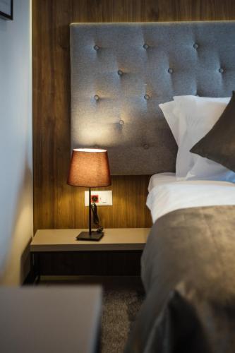 De?man Luxury Apartments