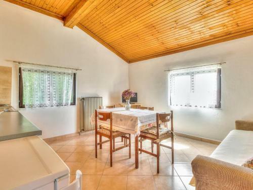 Hostal Paradinovic House With Apartments