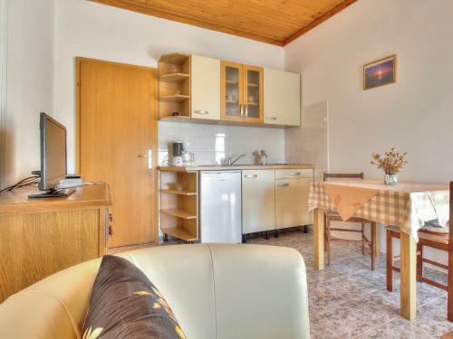 Hostal Paradinovic House With Apartments