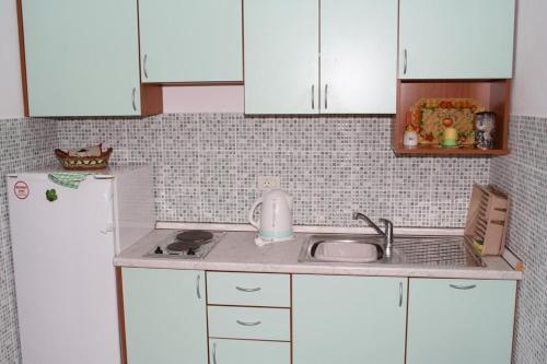 Apartments By The Sea Zaostrog (makarska) - 2649