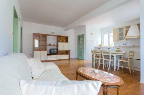 Holiday Home Zaton
