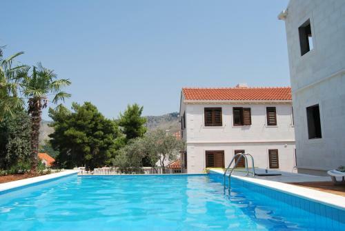 Astra Villas