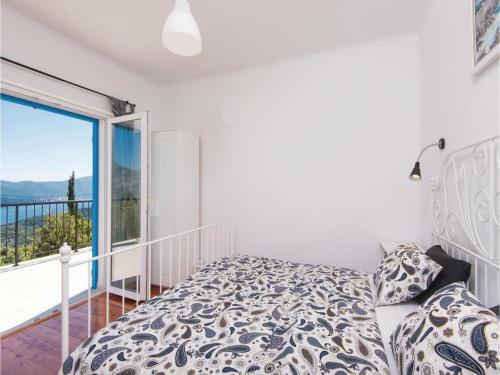 Three-bedroom Holiday Home In Zrnovo