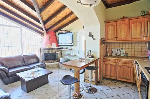 Villa Athanasia Beach House