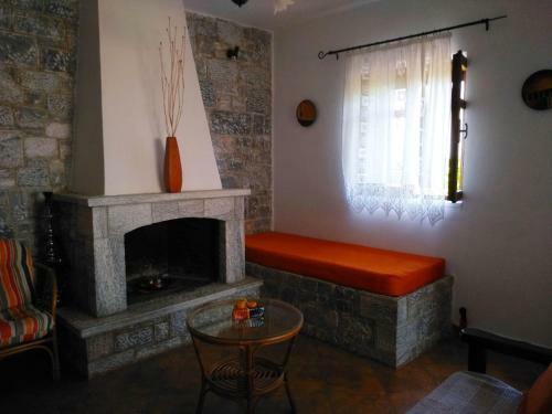 Atha-tina:traditional Stone Homes