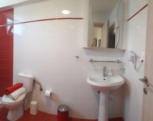 Apartamento Elena Rooms-apartments