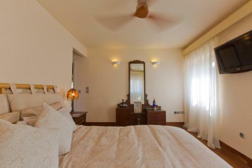 Tenedos Apartment