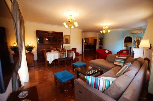 Kallirroi's Luxury Apartment