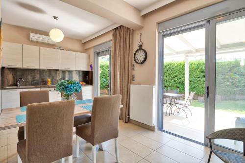 Villa Elegant New Maisonette Near The Sea