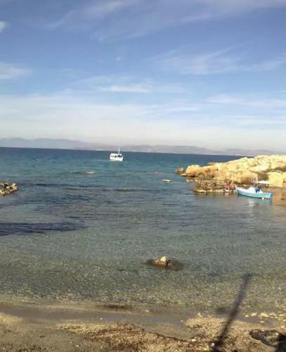 Apartamento Aegina Beach Suite