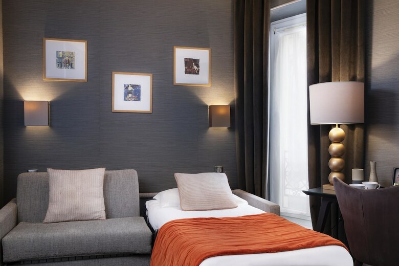 Hotel Plaza Etoile