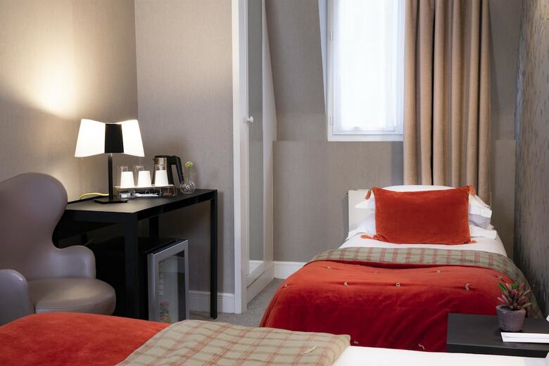 Hotel Plaza Etoile