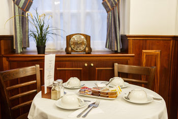 Regency House Hotel