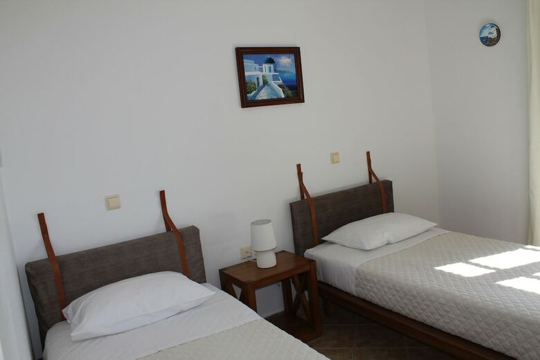 Villa By Hotel Thira