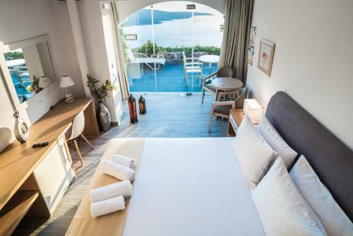 Hotel Kratiras View Luxury Suites