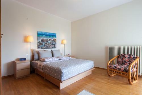 Stunning 1 Bdrm Apartment In Glyfada -sea View