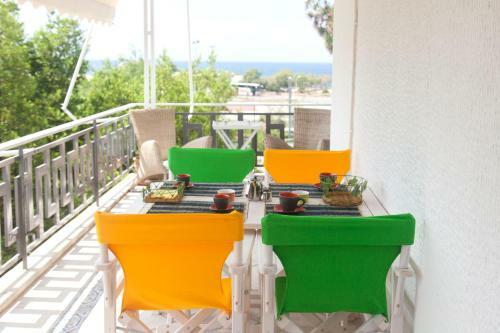 Stunning 1 Bdrm Apartment In Glyfada -sea View