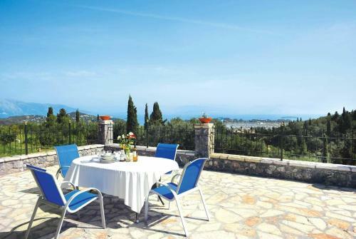 Kyra Chrysikou Villa Sleeps 6 Pool Air Con Wifi