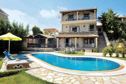 Kyra Chrysikou Villa Sleeps 6 Air Con Wifi