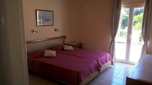 Zoi & Alexia Apartments