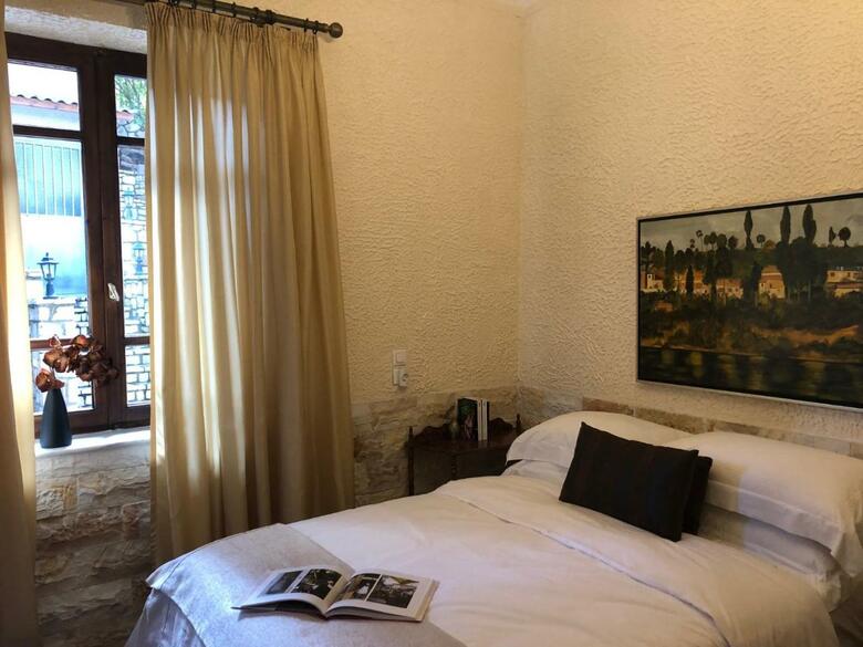 Hostal Porfyra Luxury Guesthouse