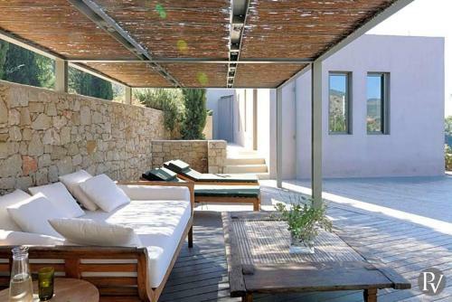 Kardamyli Villa Sleeps 10 Pool Air Con