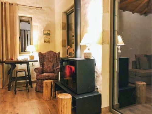 Four-bedroom Holiday Home In Kardamyli