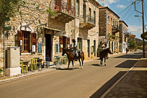 Kardamili Villas