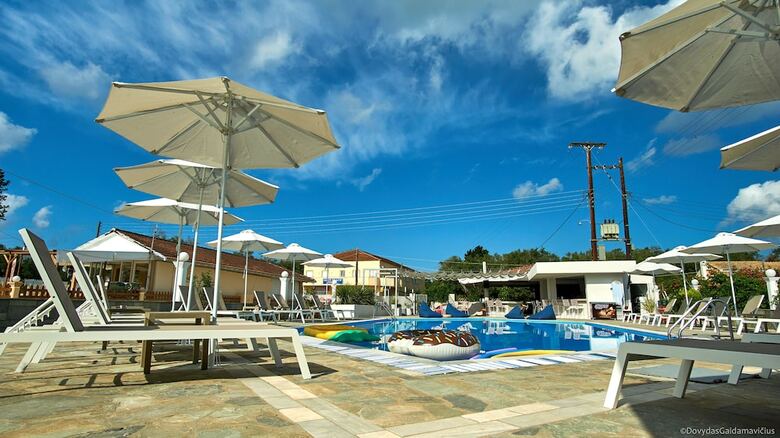 Hostal Fardini Seaside Hotel
