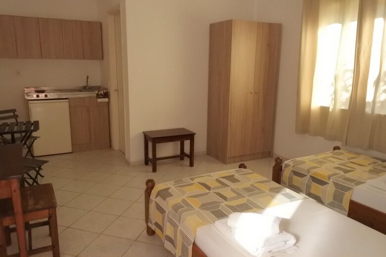 Hostal Fardini Seaside Hotel