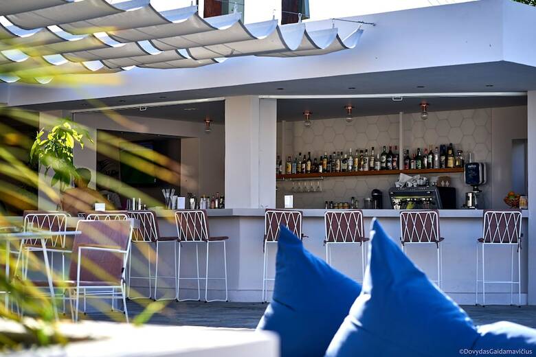 Hostal Fardini Seaside Hotel