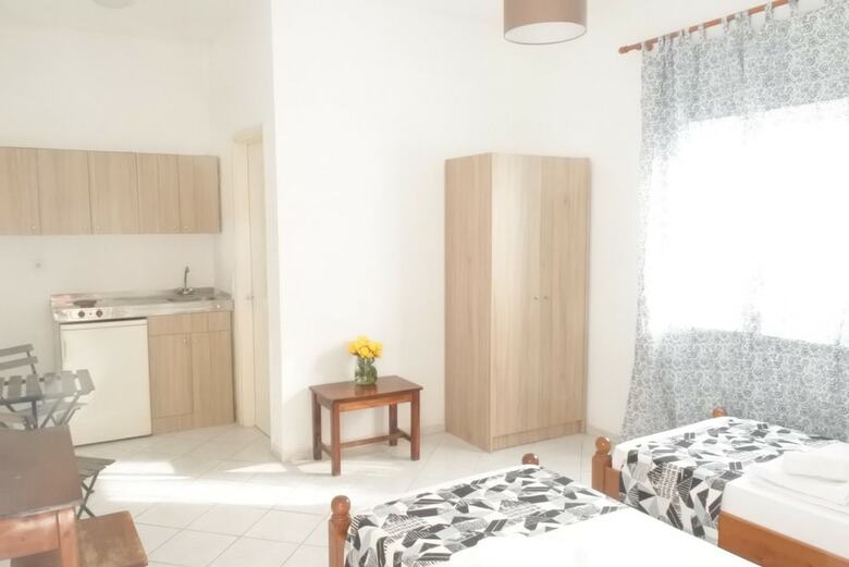Hostal Fardini Seaside Hotel